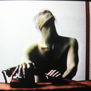 日本护士XXXX后入式
